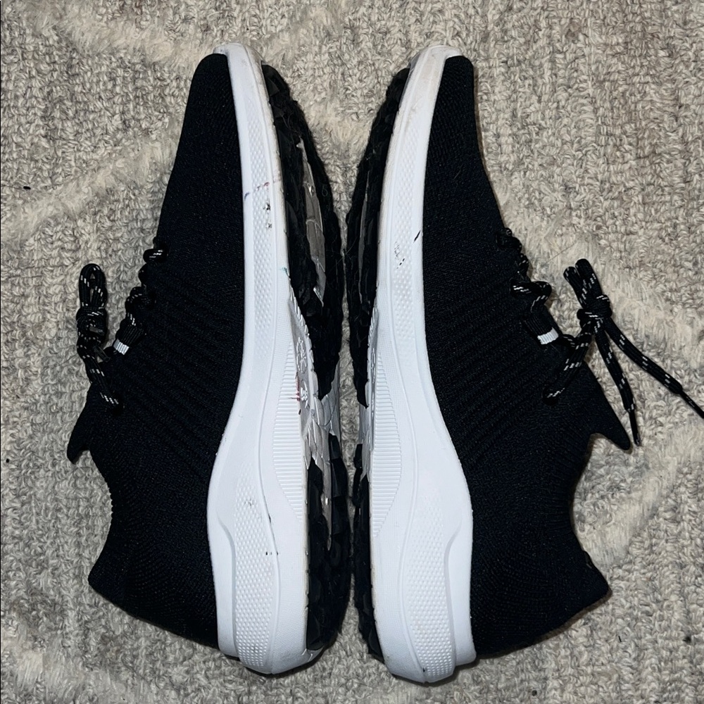 🔴 CLEARANCE🔖 TOMMY BAHAMA BLACK SLIP-ON LIGHT WALKING SNEAKER SHOE Women 9.5 - Picture 6 of 11